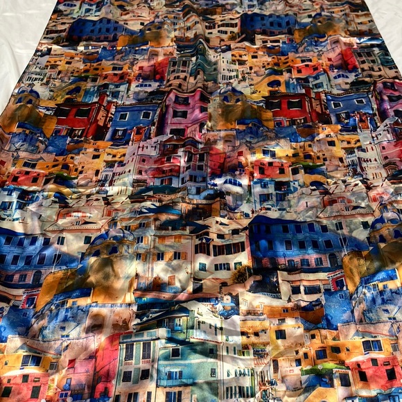 Beautiful Italian 2-sided scarf - Picture 1 of 5